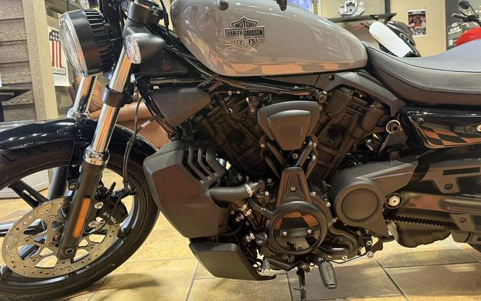 RH975 2026 Nightster®