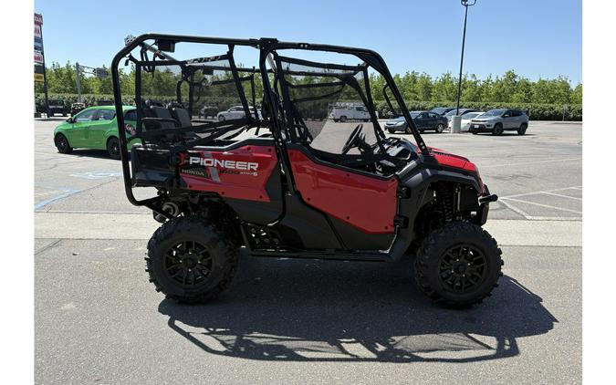 2025 Honda Pioneer 1000-5 Deluxe