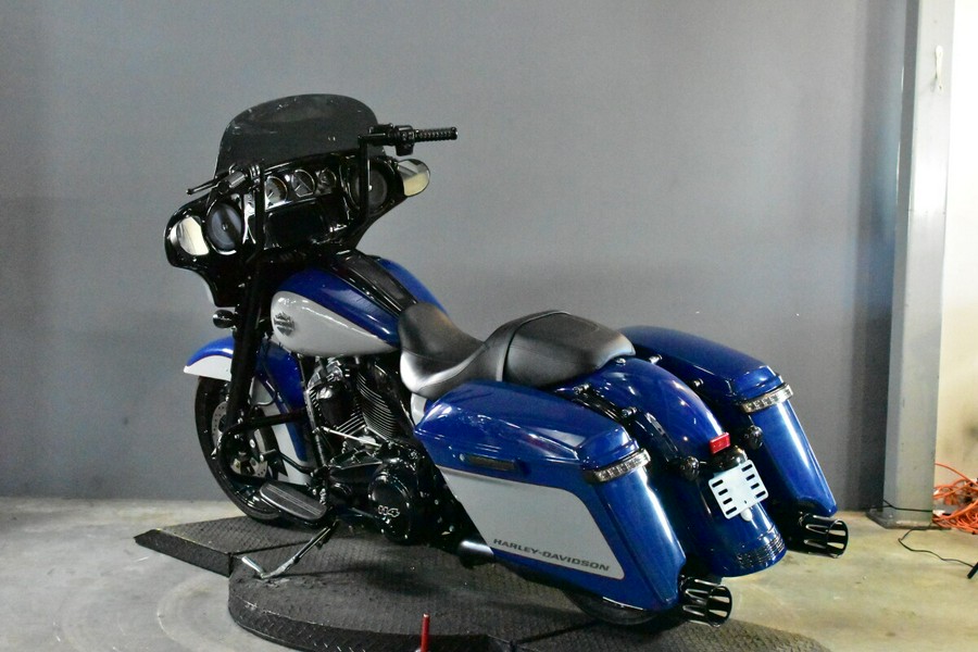 2023 Harley-Davidson Street Glide Special