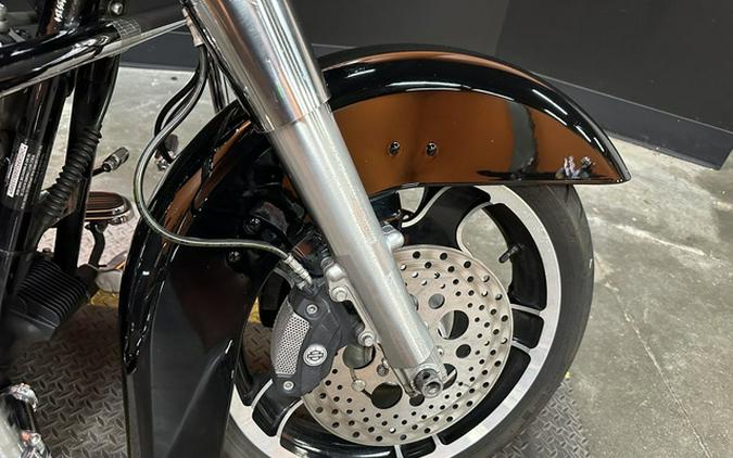 2010 Harley-Davidson Street Glide FLHX
