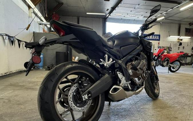 2026 Honda® CB650R E-Clutch