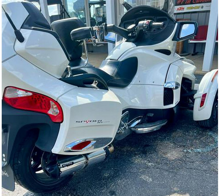 2016 Can-Am Spyder RT Limited