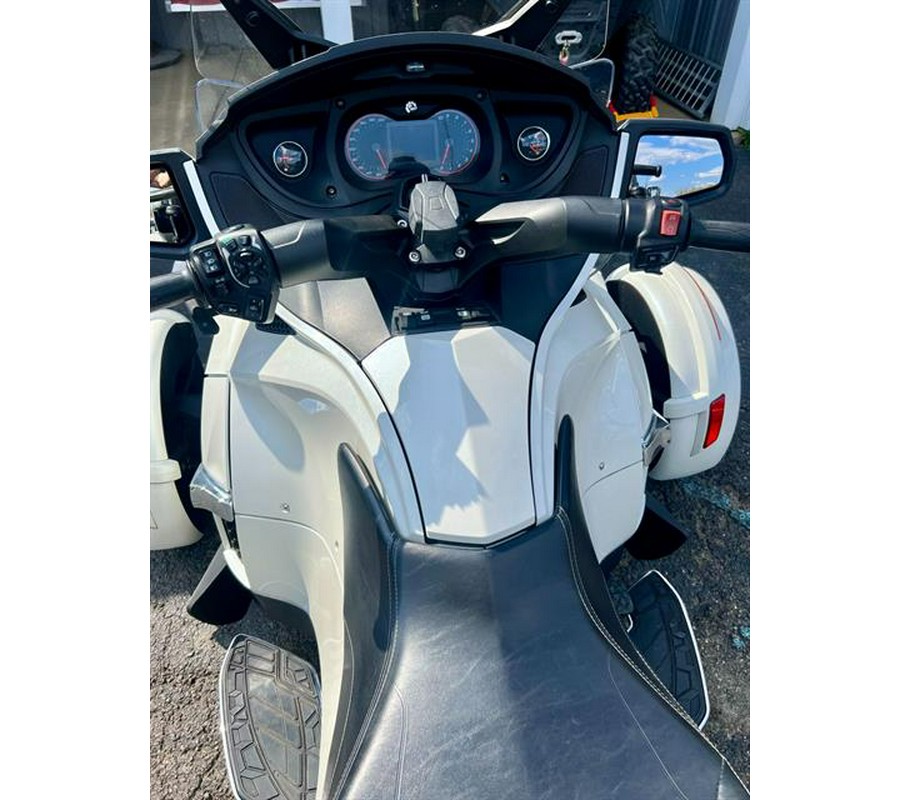 2016 Can-Am Spyder RT Limited