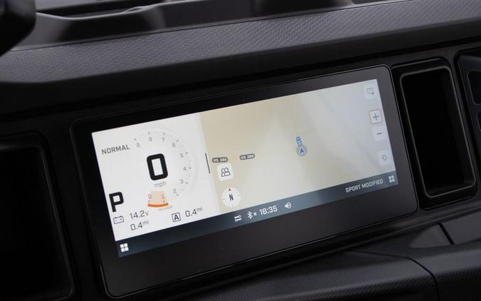 2026 Can-Am® Defender MAX LONE STAR HD11