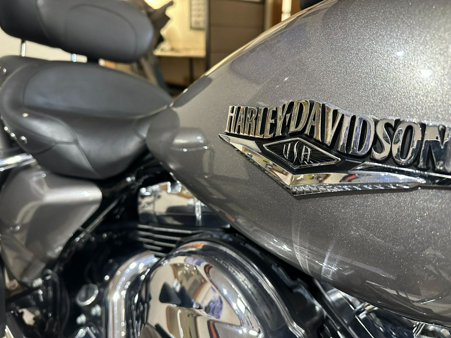 2016 Harley-Davidson Road King®