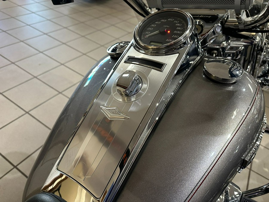 2016 Harley-Davidson Road King®