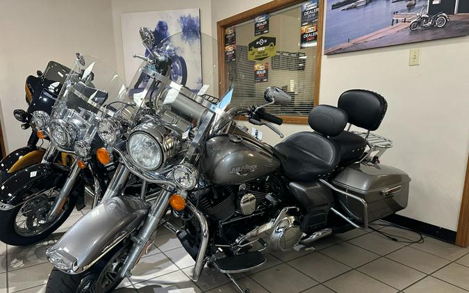 2016 Harley-Davidson Road King®
