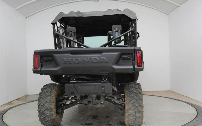 2023 Honda® Pioneer 1000-6 Deluxe Crew