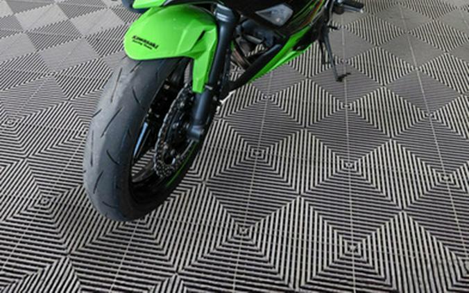 2024 Kawasaki Ninja 650 KRT Edition ABS
