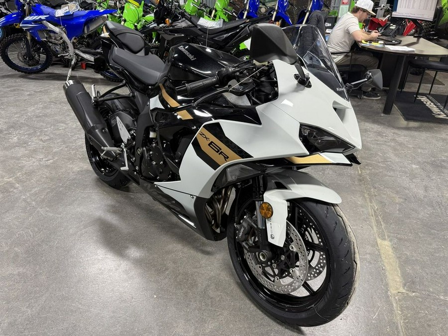 2026 Kawasaki Ninja® ZX™-6R ABS