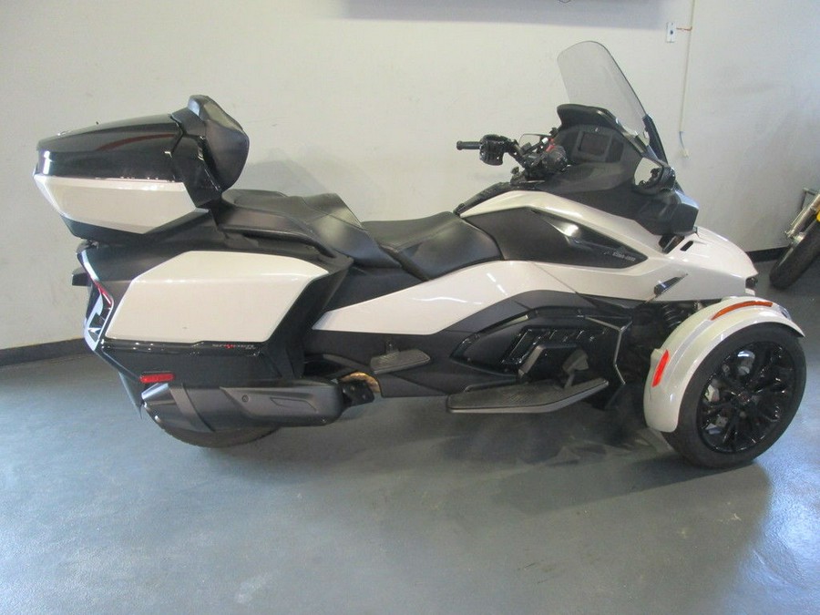 2020 Can-Am® Spyder® RT Limited Dark