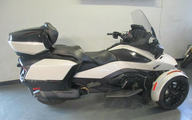 2020 Can-Am® Spyder® RT Limited Dark