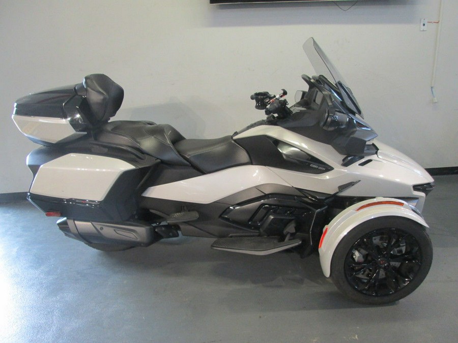 2020 Can-Am® Spyder® RT Limited Dark