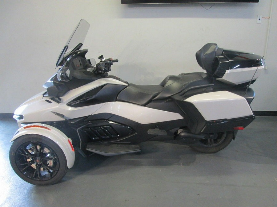 2020 Can-Am® Spyder® RT Limited Dark