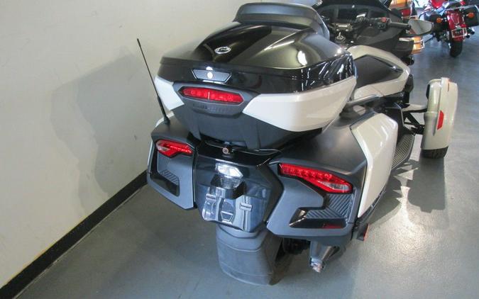 2020 Can-Am® Spyder® RT Limited Dark