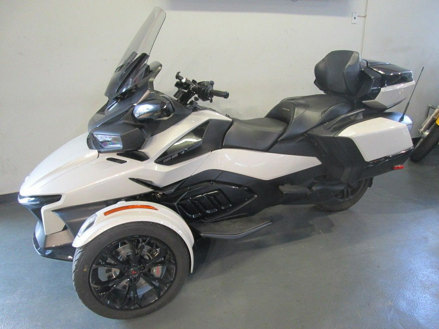 2020 Can-Am® Spyder® RT Limited Dark