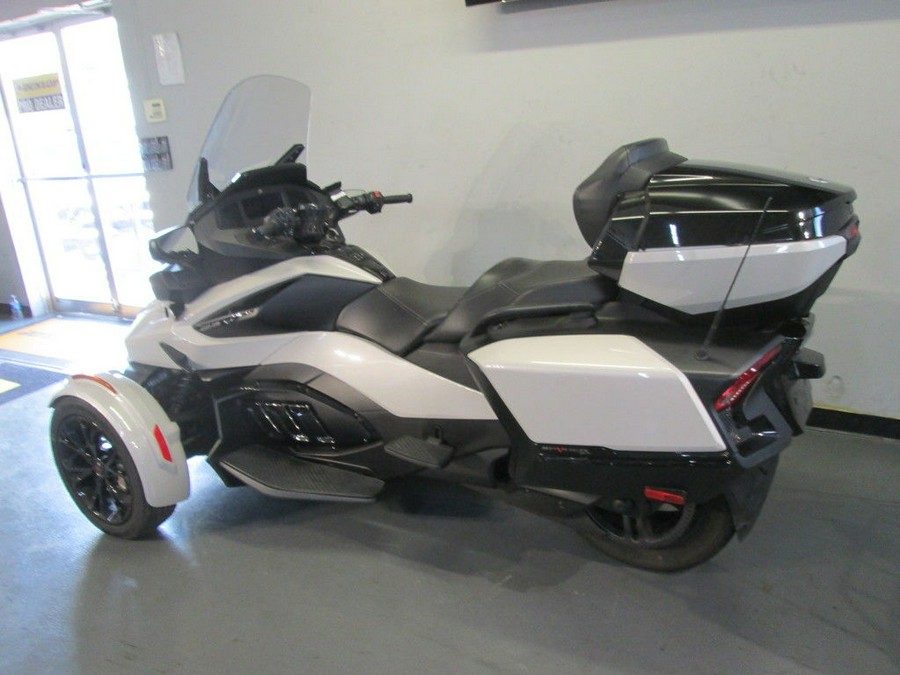 2020 Can-Am® Spyder® RT Limited Dark