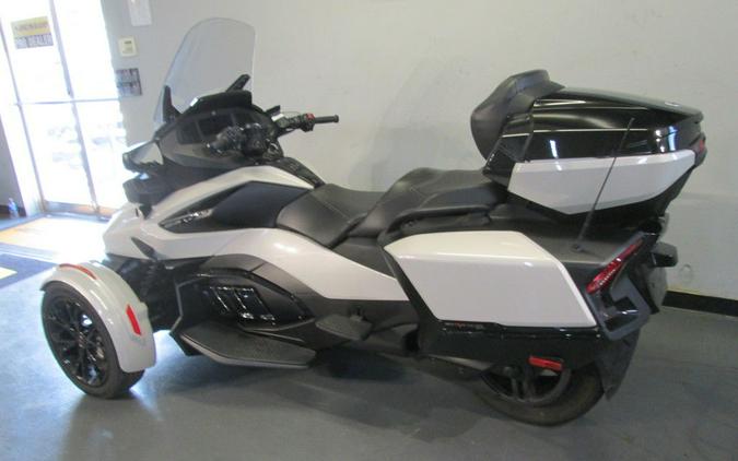 2020 Can-Am® Spyder® RT Limited Dark