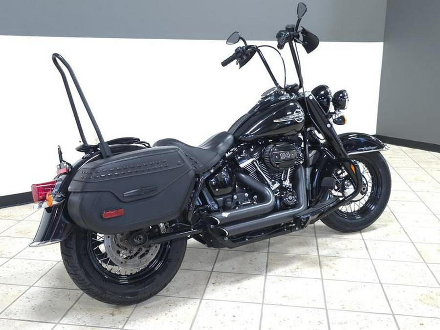 2020 Harley-Davidson® FLHCS - Heritage Classic 114