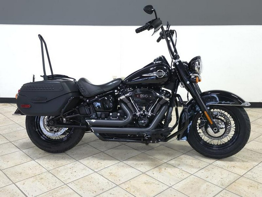 2020 Harley-Davidson® FLHCS - Heritage Classic 114
