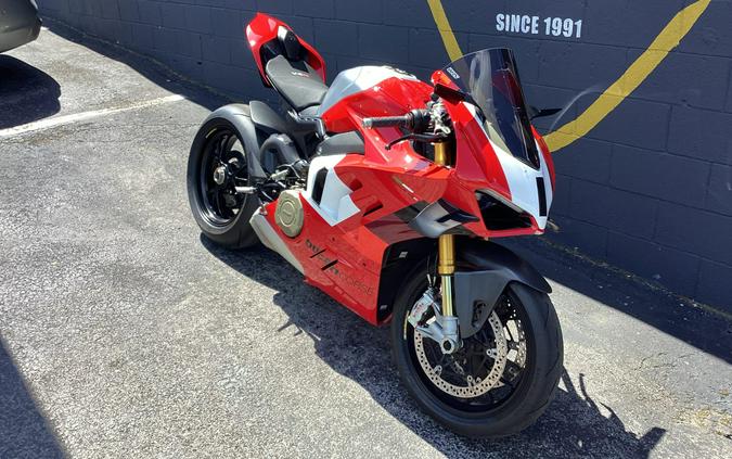 2024 Ducati Panigale V4 R