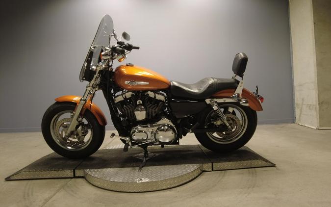 2015 Sportster 1200 Custom XL1200C