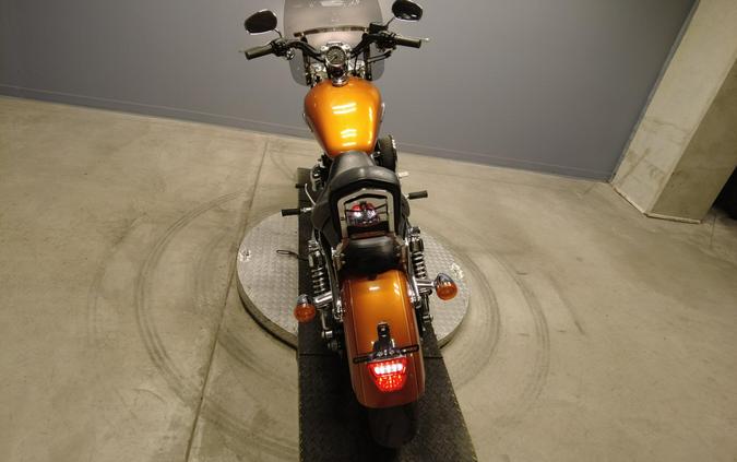 2015 Sportster 1200 Custom XL1200C