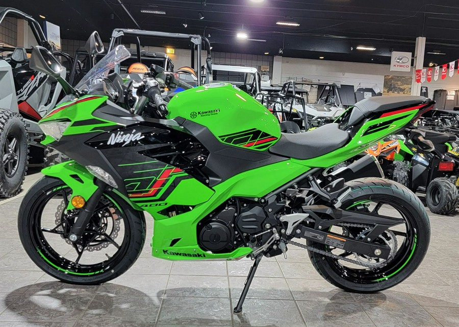 2023 Kawasaki Ninja 400 ABS KRT Edition