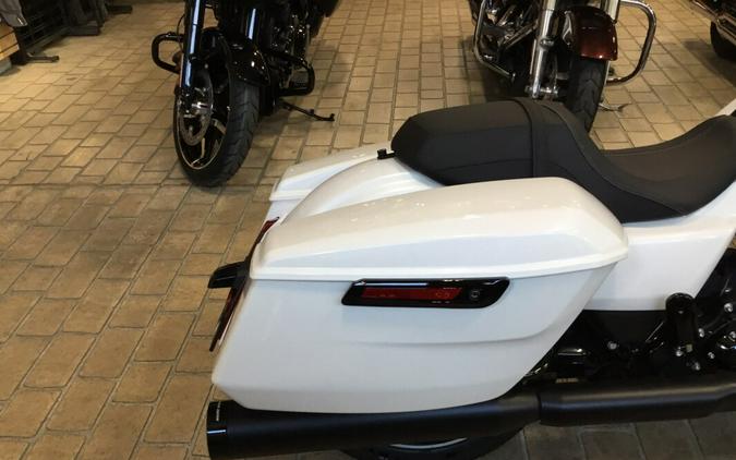 2024 Harley-Davidson Road Glide™ White Onyx Pearl - Black Finish SAVE $$$$