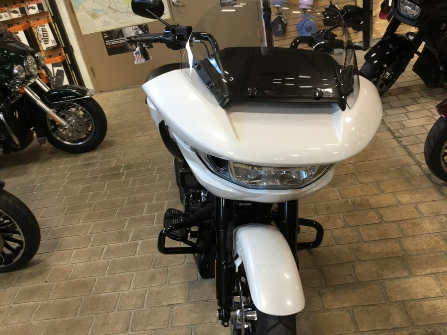 2024 Harley-Davidson Road Glide™ White Onyx Pearl - Black Finish SAVE $$$$