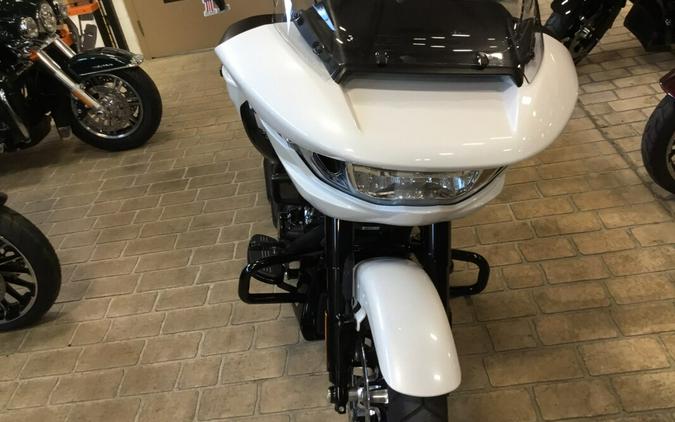 2024 Harley-Davidson Road Glide™ White Onyx Pearl - Black Finish SAVE $$$$