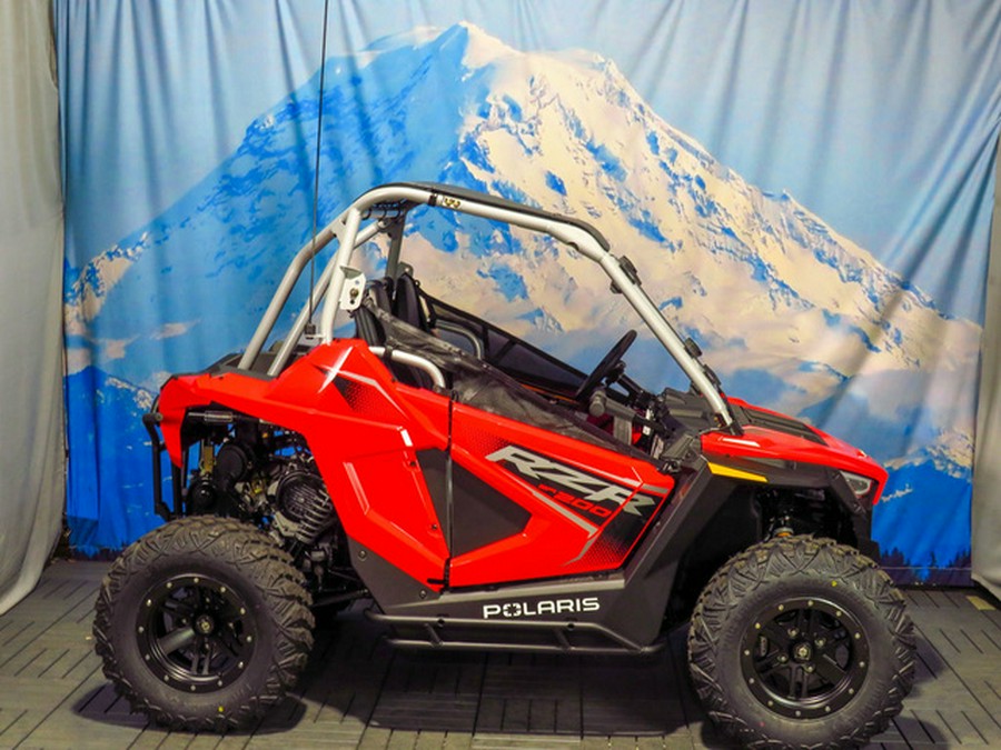 2026 Polaris RZR 200 EFI