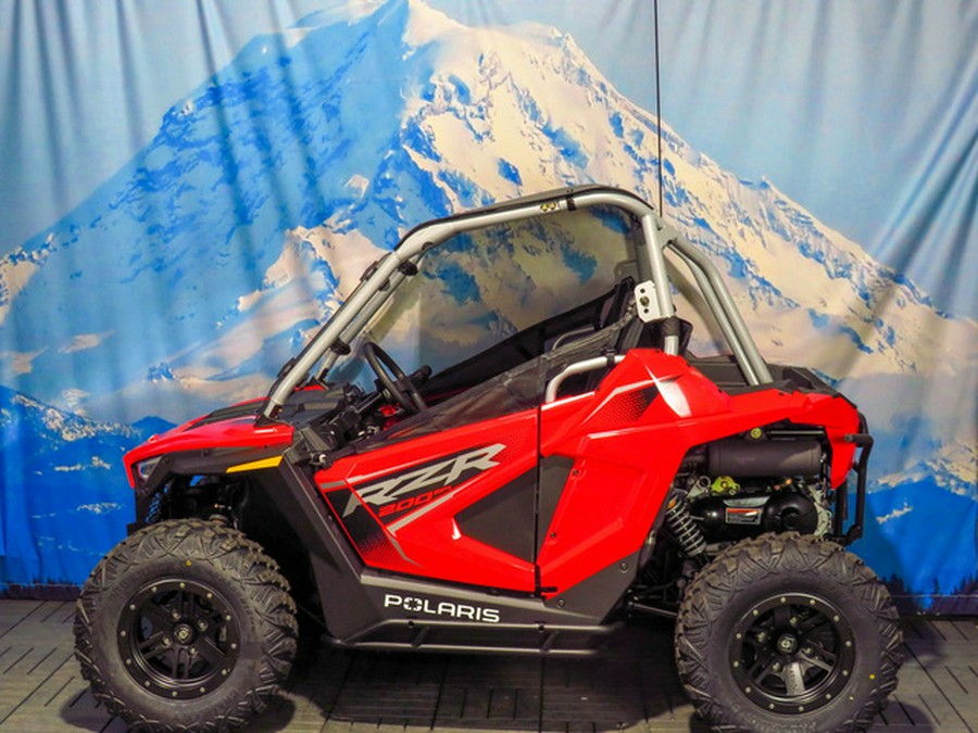 2026 Polaris RZR 200 EFI