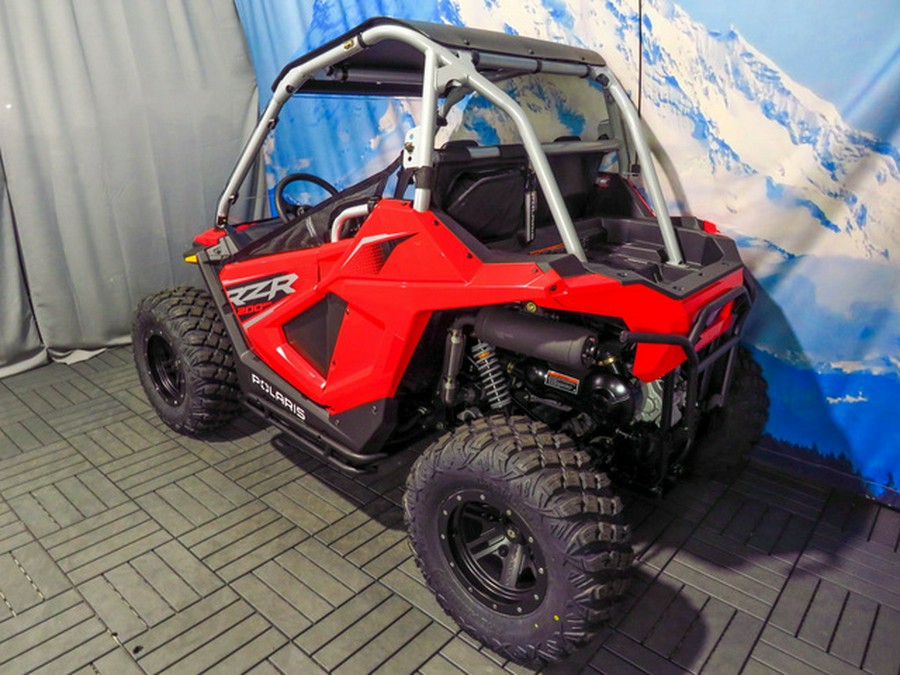 2026 Polaris RZR 200 EFI