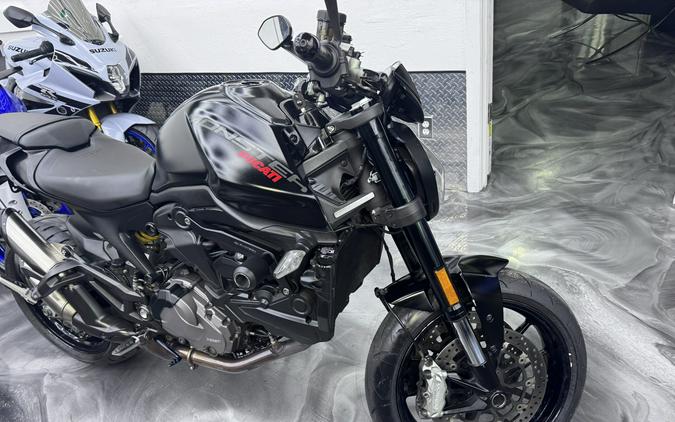 2022 DUCATI MONSTER 937 PLUS, only 8594 miles and Free Warranty!