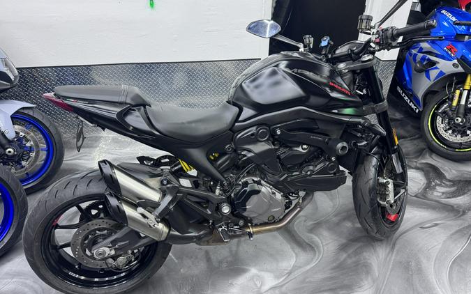2022 DUCATI MONSTER 937 PLUS, only 8594 miles and Free Warranty!