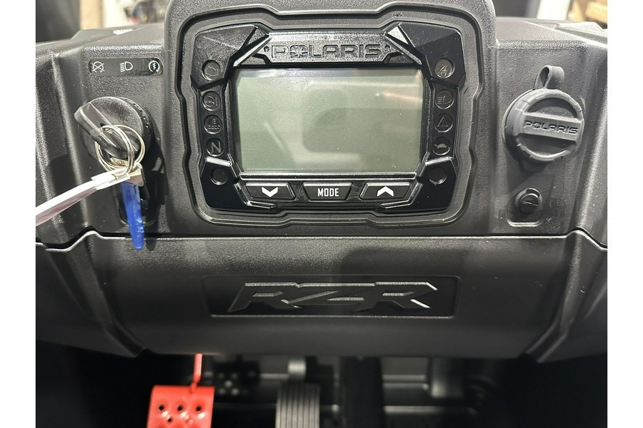 2026 Polaris RZR 200 EFI