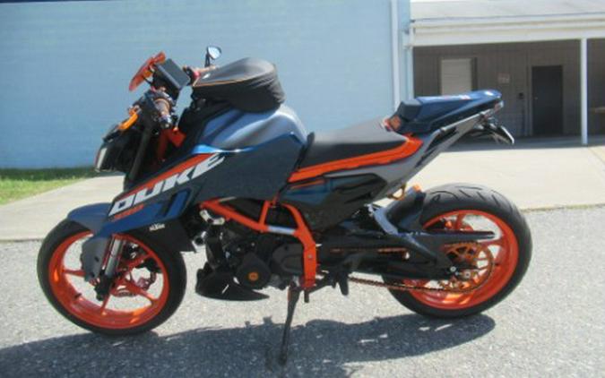 2024 KTM 390 Duke