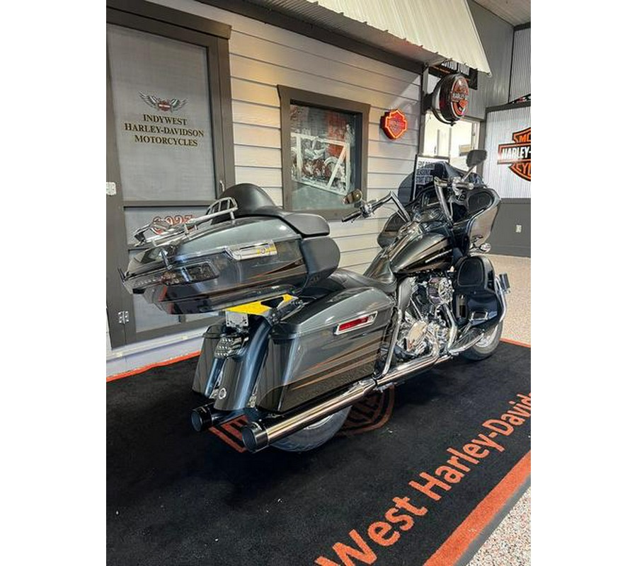 2016 Harley-Davidson® FLTRUSE - CVO™ Road Glide Ultra®