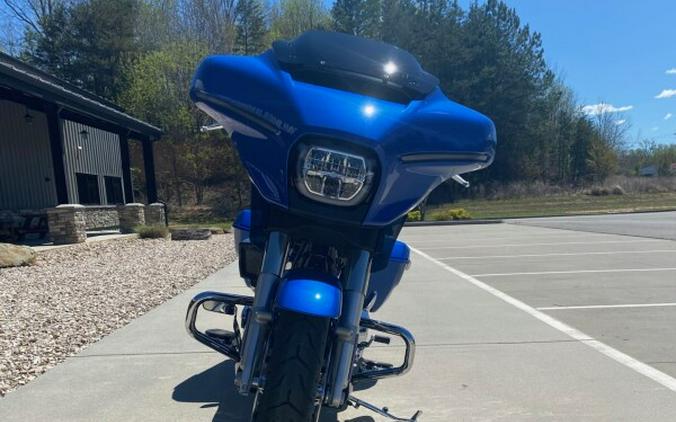 2025 Harley-Davidson® Street Glide® Blue Burst