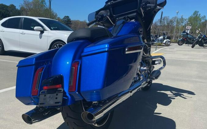 2025 Harley-Davidson® Street Glide® Blue Burst