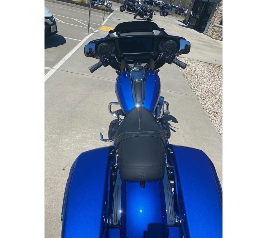 2025 Harley-Davidson® Street Glide® Blue Burst