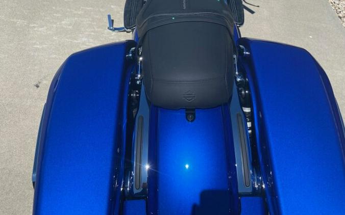 2025 Harley-Davidson® Street Glide® Blue Burst