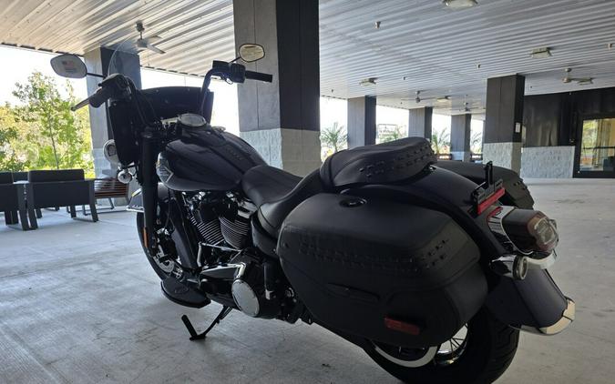 2026 Harley-Davidson® Heritage Classic