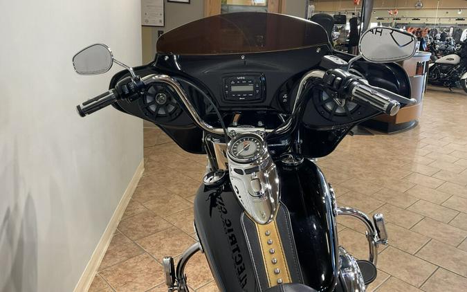 2010 Harley-Davidson® FLSTC Heritage Softail® Classic Shrine Black