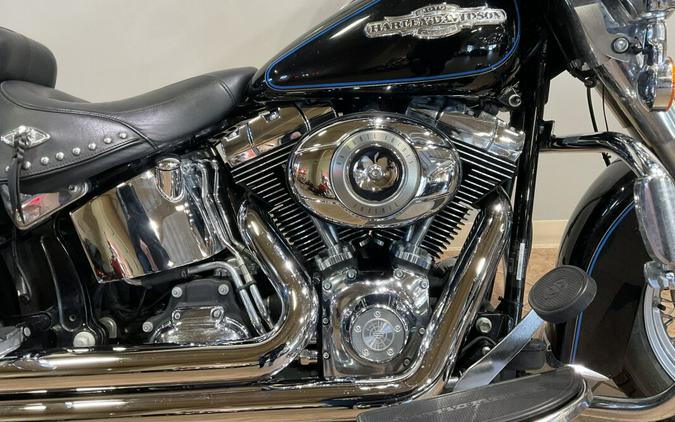 2010 Harley-Davidson® FLSTC Heritage Softail® Classic Shrine Black
