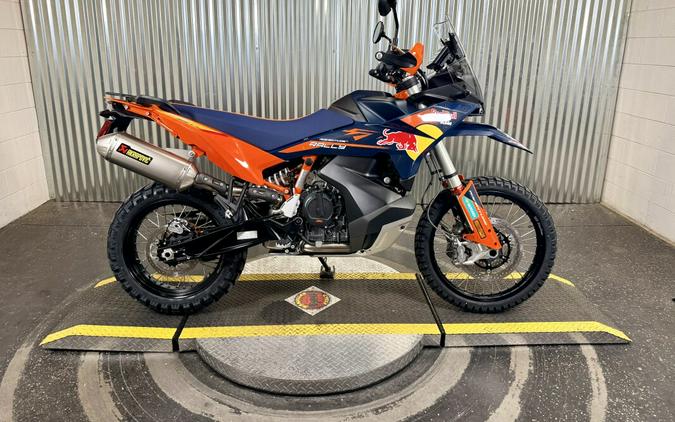 2027 KTM 890 Adventure R Rally