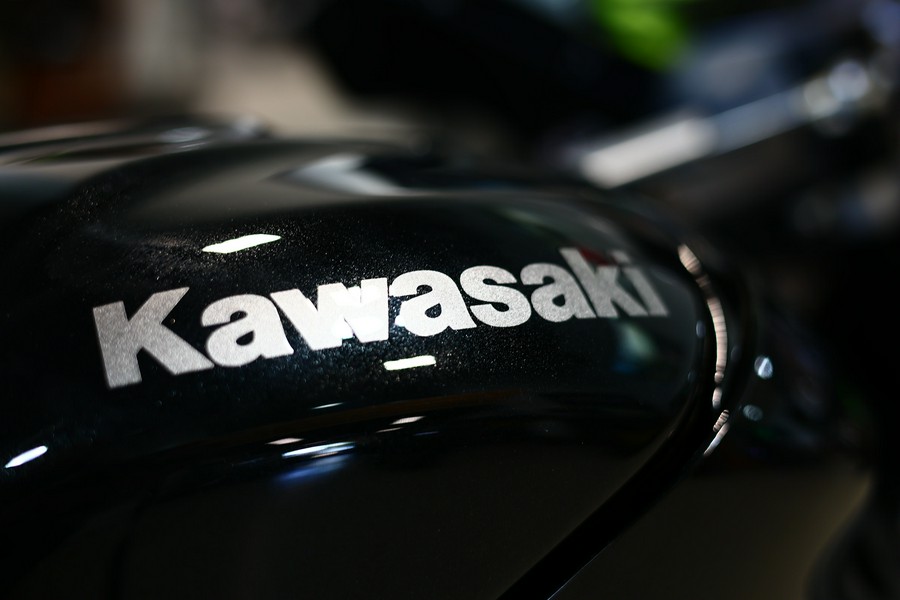 2026 Kawasaki Ninja ZX10R ABS Metallic Matte Graphenesteel Gray Metallic Spark Black