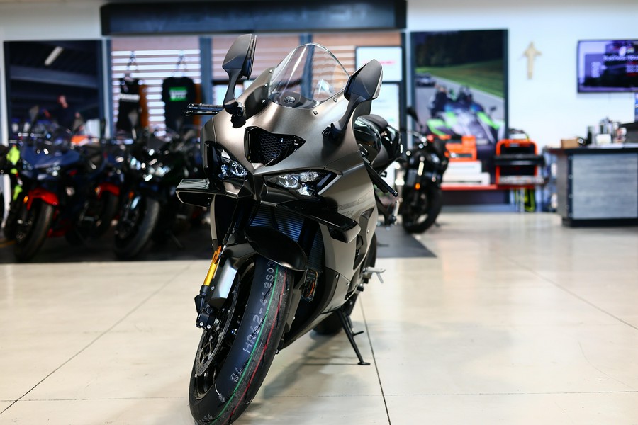 2026 Kawasaki Ninja ZX10R ABS Metallic Matte Graphenesteel Gray Metallic Spark Black