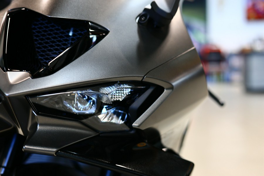 2026 Kawasaki Ninja ZX10R ABS Metallic Matte Graphenesteel Gray Metallic Spark Black